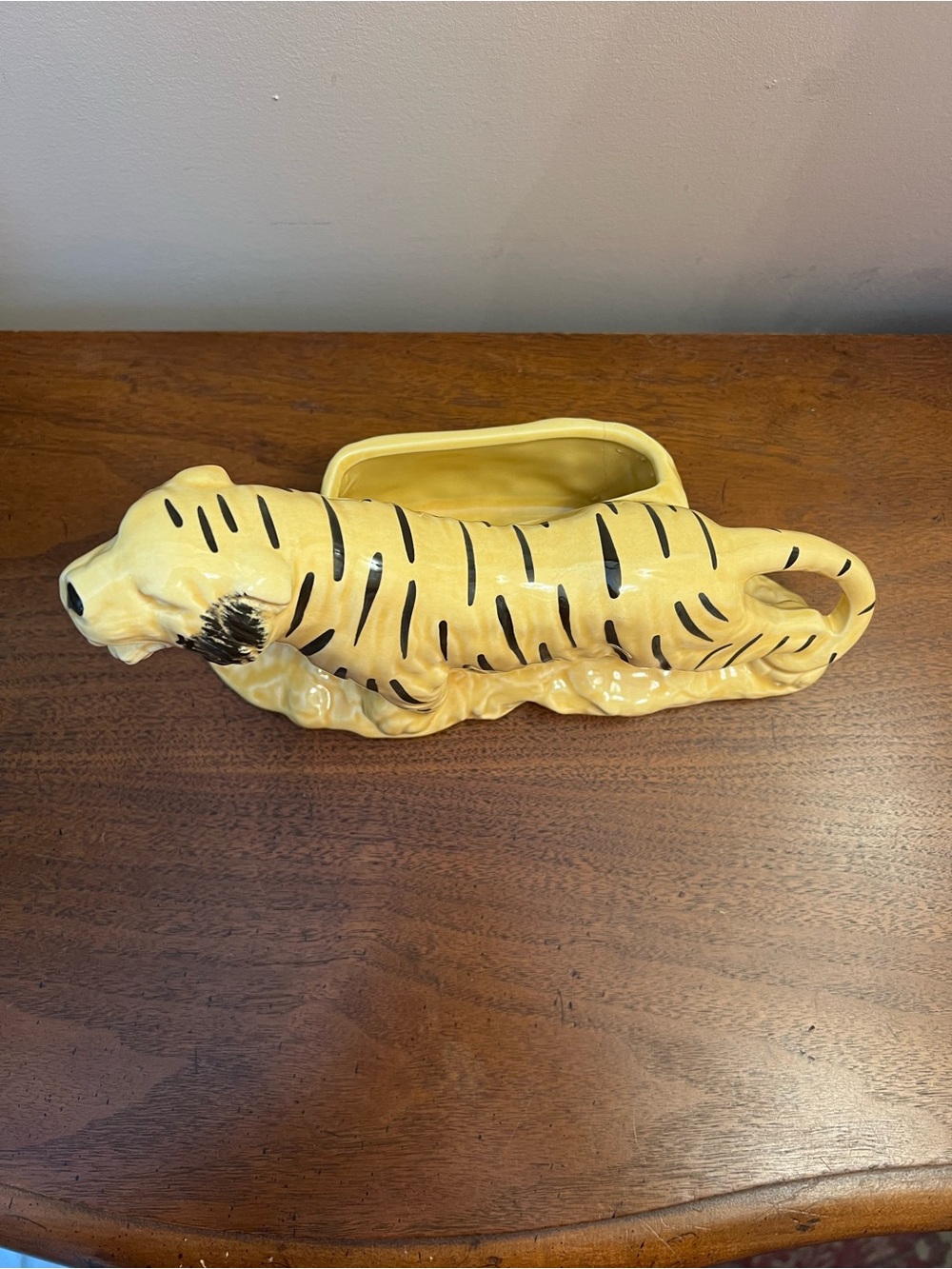 Vintage 1950s Yellow Ceramic Tiger Planter - Mid Century Modern - Picture 2 of 8